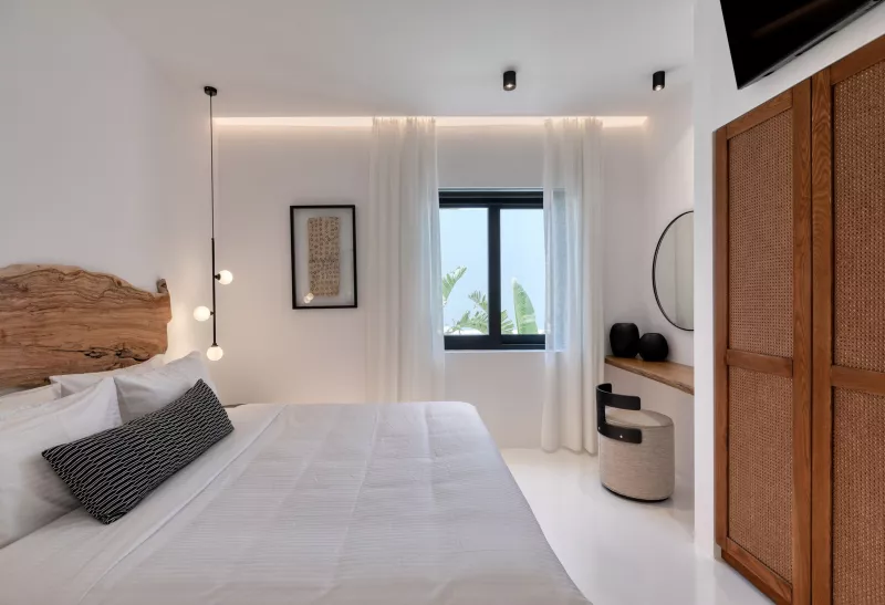 Black villa - Psarou :: frame 4