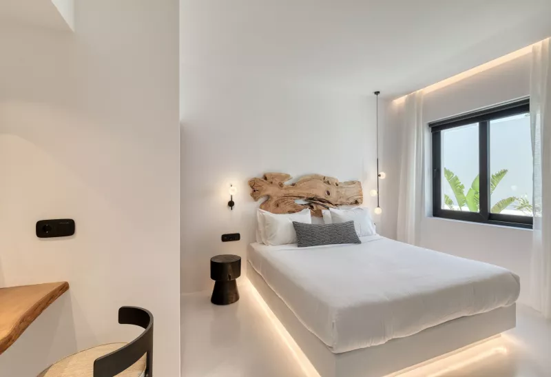 Black villa - Psarou :: frame 9