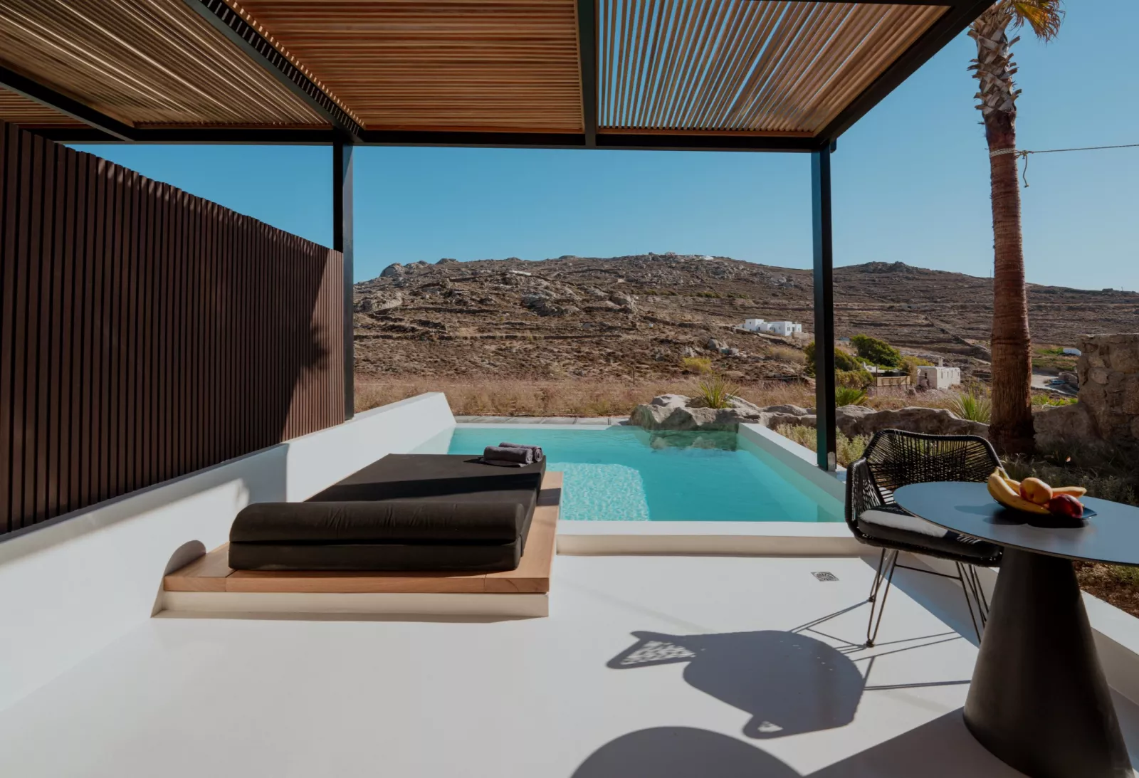 Black villa - Psarou