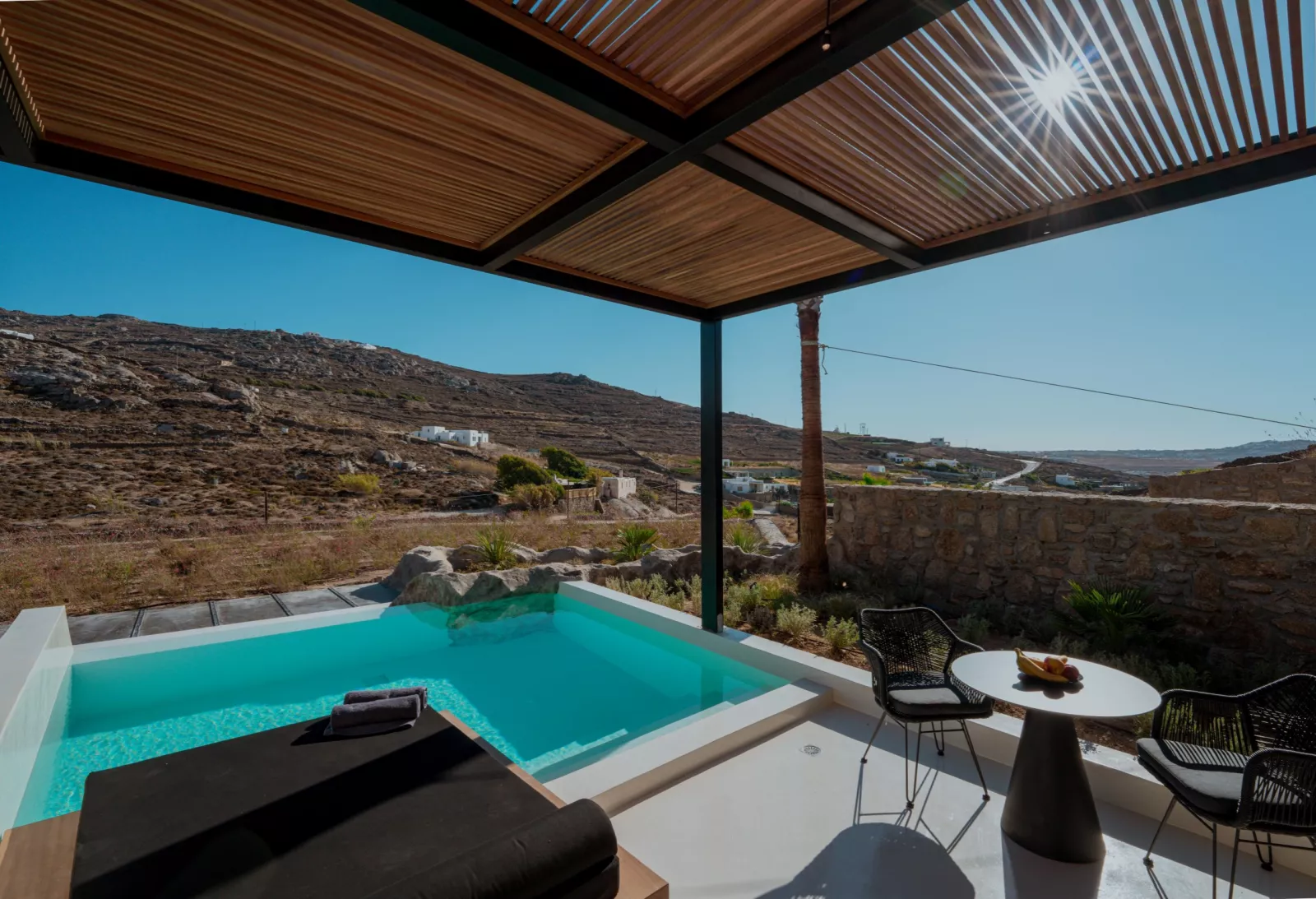 Black Villa - Ftelia