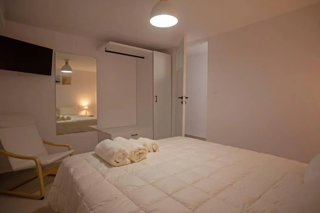 Gallery thumbnail 12