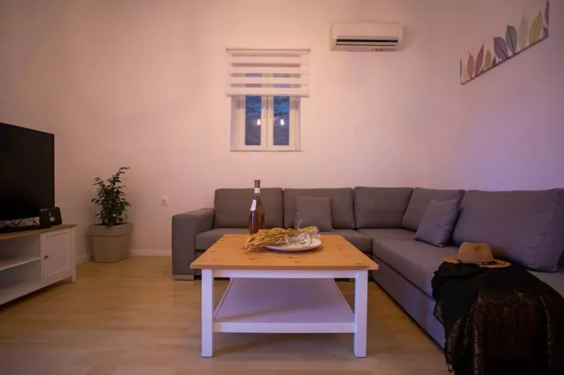 Villa Phaedra :: frame 9