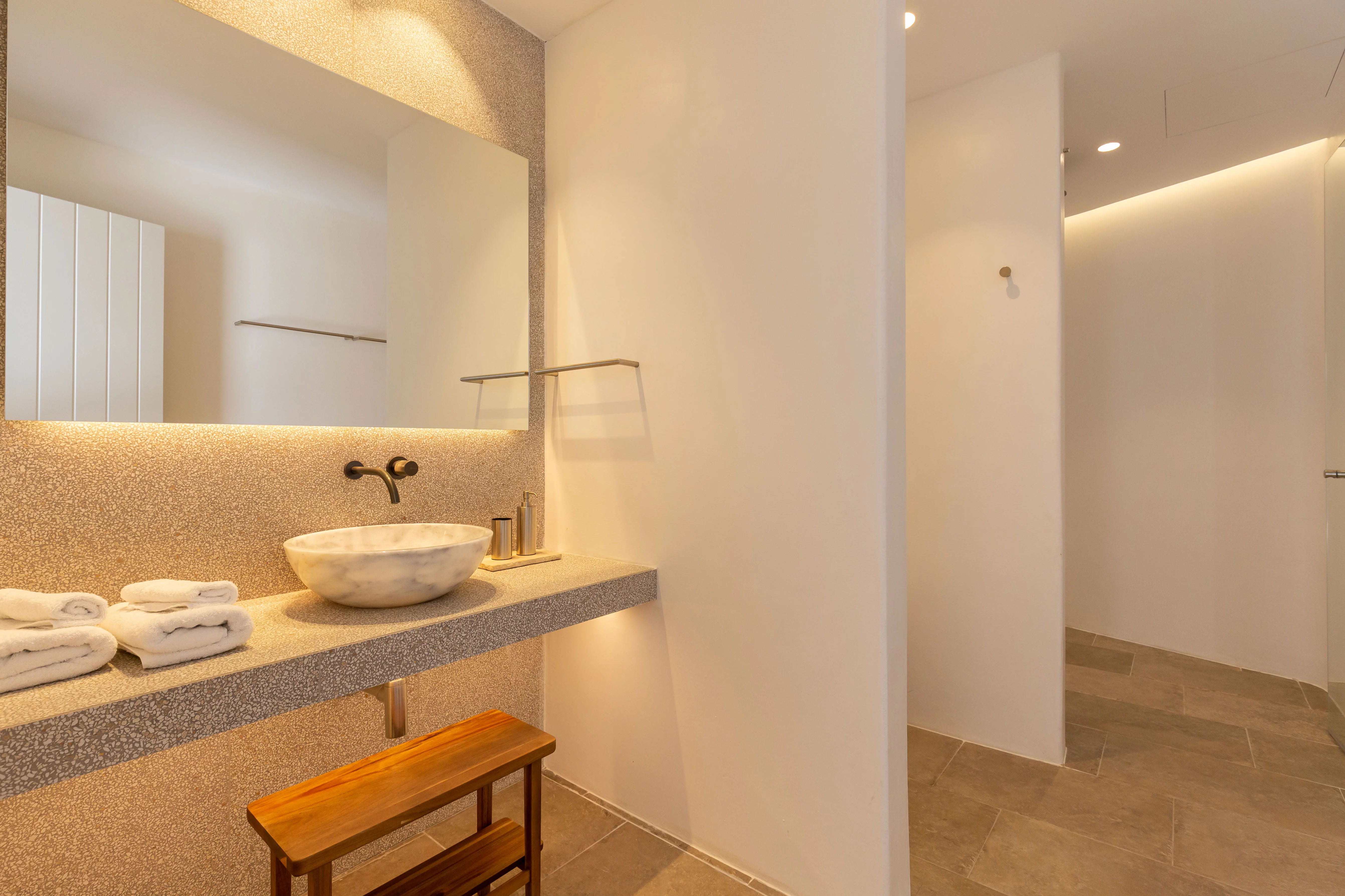 Gallery thumbnail 15