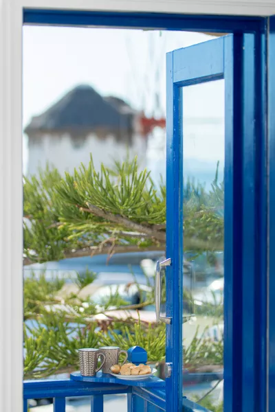 Mykonos town/ LOFT :: frame 7