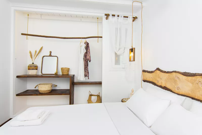 Mykonos town/ LOFT :: frame 9