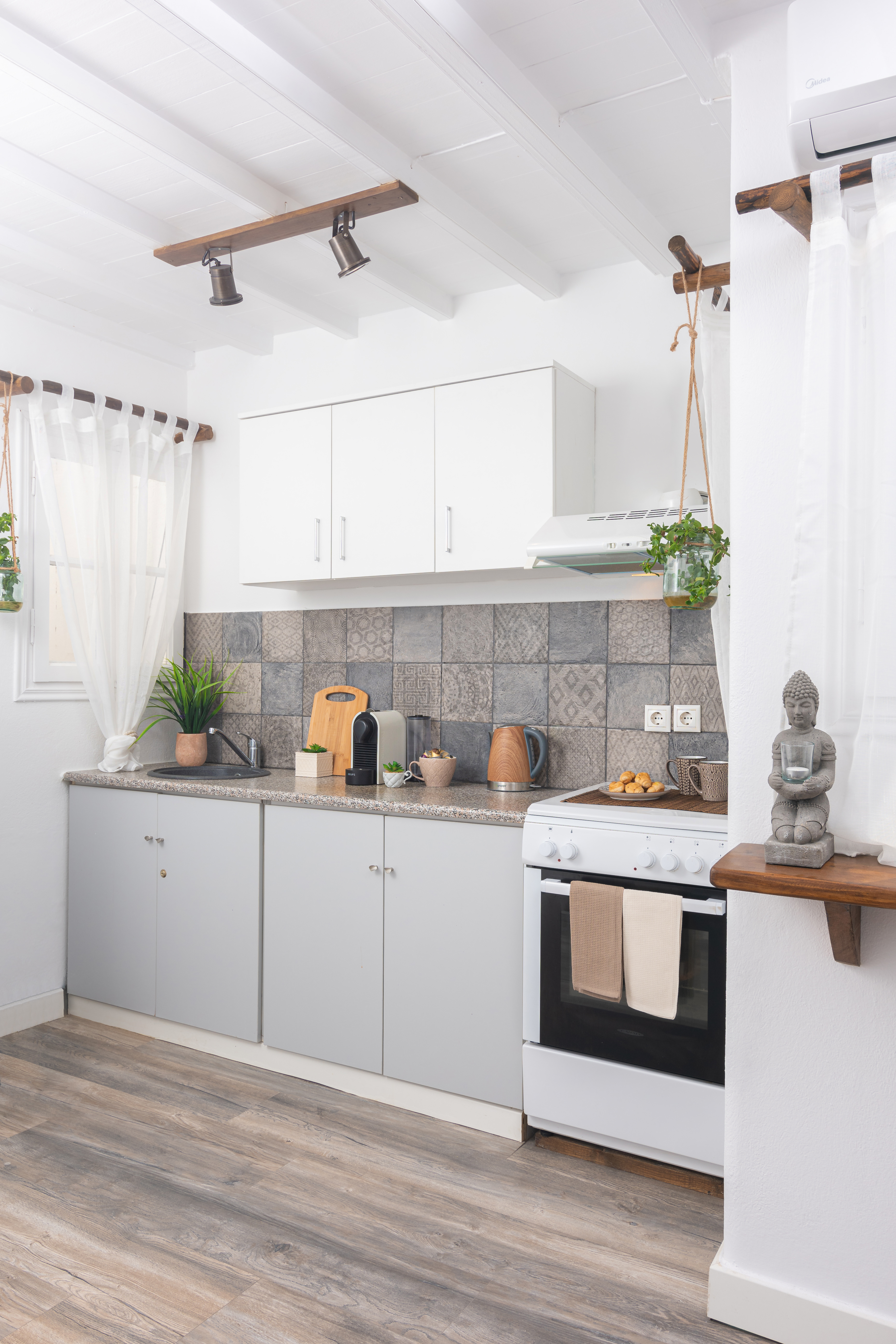 Gallery thumbnail 12