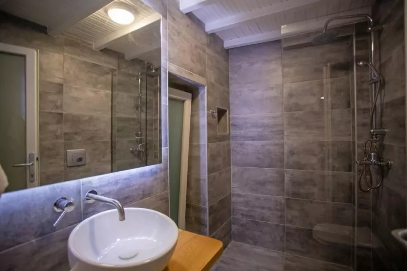 Mykonos town/ LOFT :: frame 21