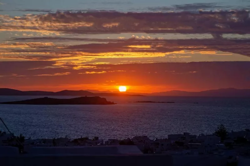 Mykonos town/ LOFT :: frame 22