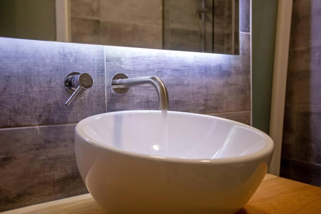 Gallery thumbnail 30