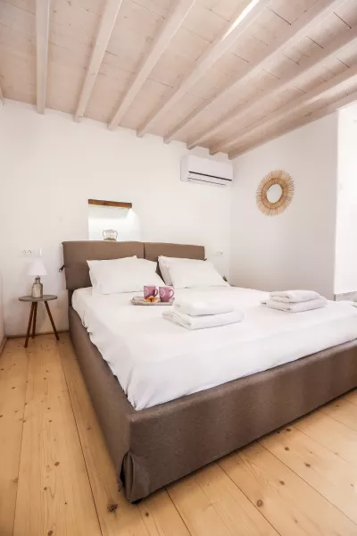 Mykonos town/ Maisonette II :: frame 2
