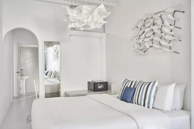 Mykonos town/ SUITE LAKKA :: frame 5