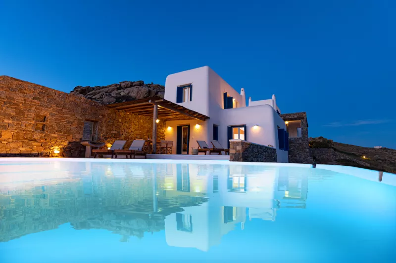 Tranquil villa IV :: frame 9