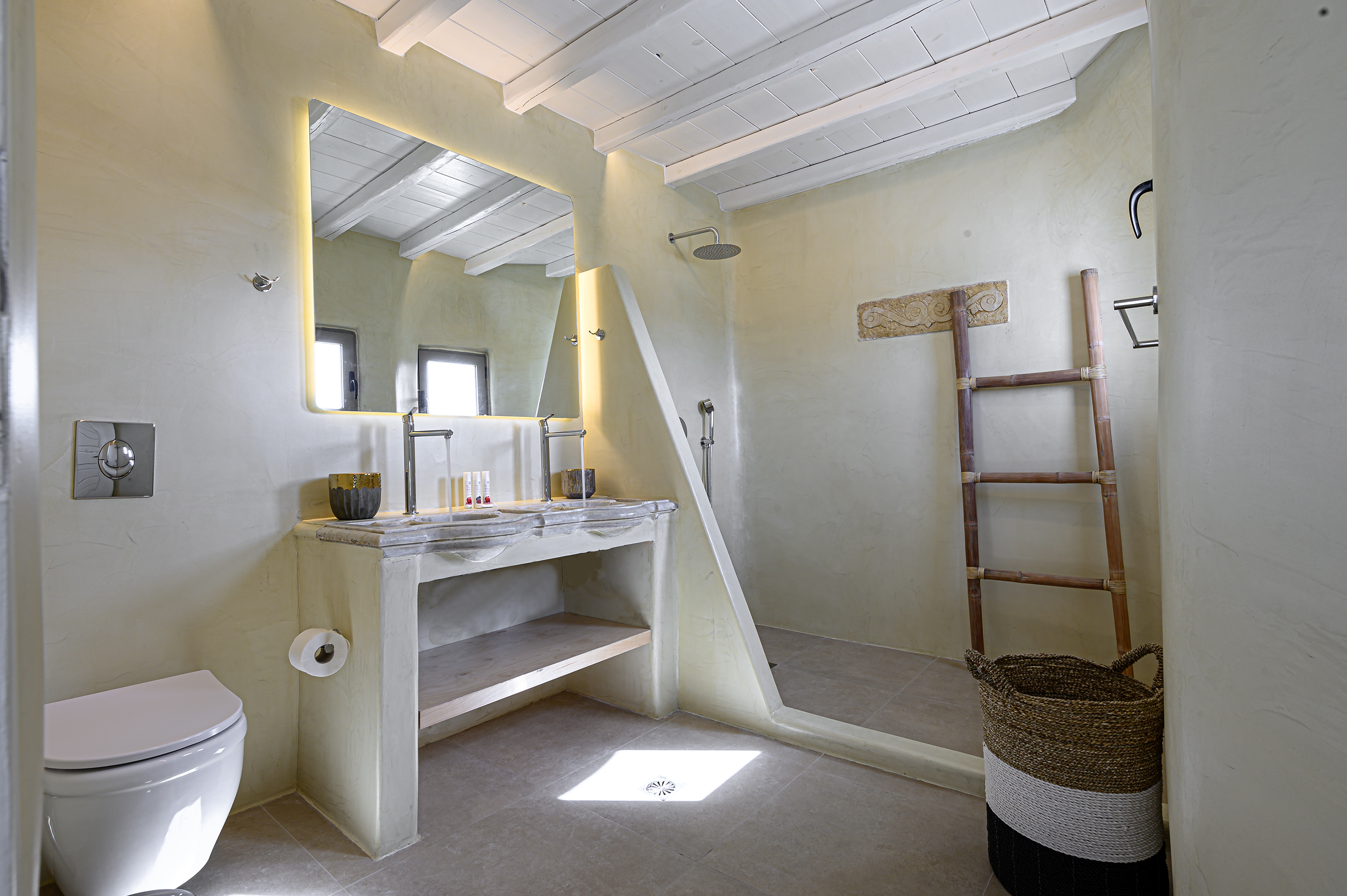 Gallery thumbnail 12