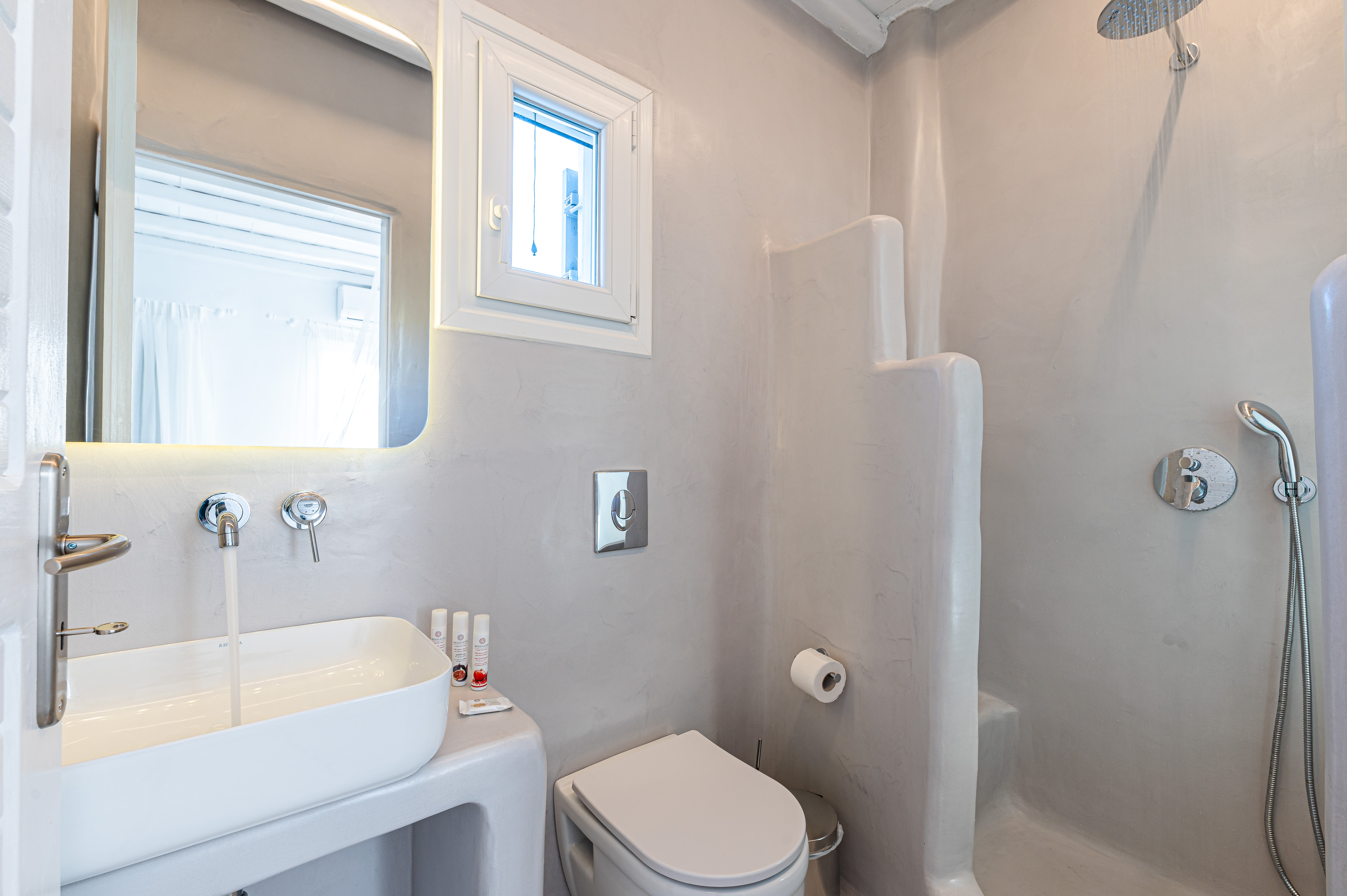 Gallery thumbnail 11