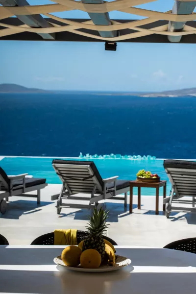 Villa Jet :: frame 12