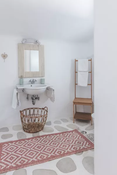 Villa Olivine :: frame 2
