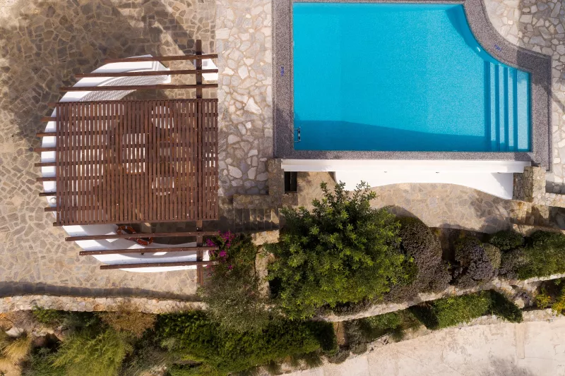Villa Aphrodite :: frame 7