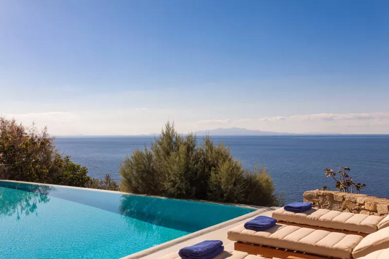 Villa Eirene :: frame 9
