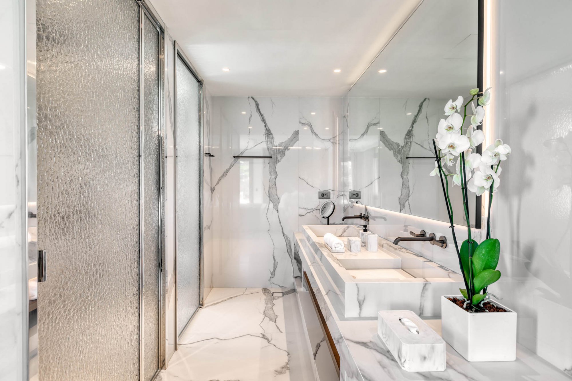 Gallery thumbnail 12